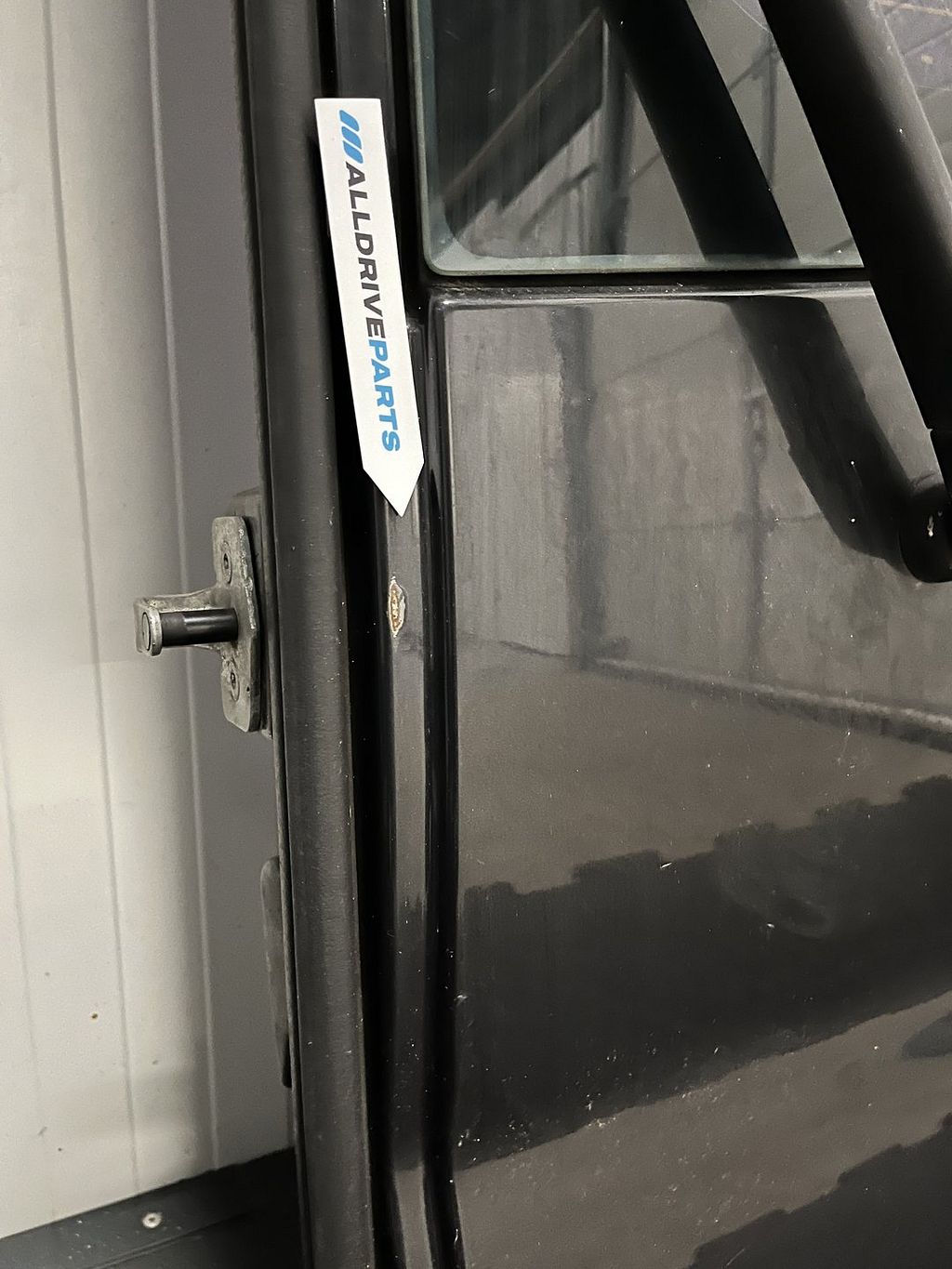 Opel Vivaro Achterdeur rechts zwart met ruit 91159991