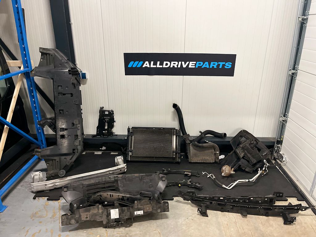 Peugeot Expert Complete Voorkop Voorfront zwart mistlampen