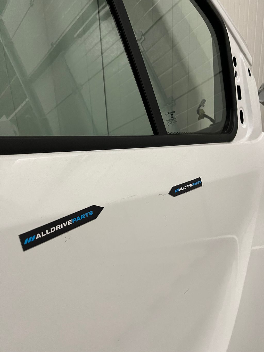 Renault Trafic Opel Vivaro Voorportier rechts wit 801003523R