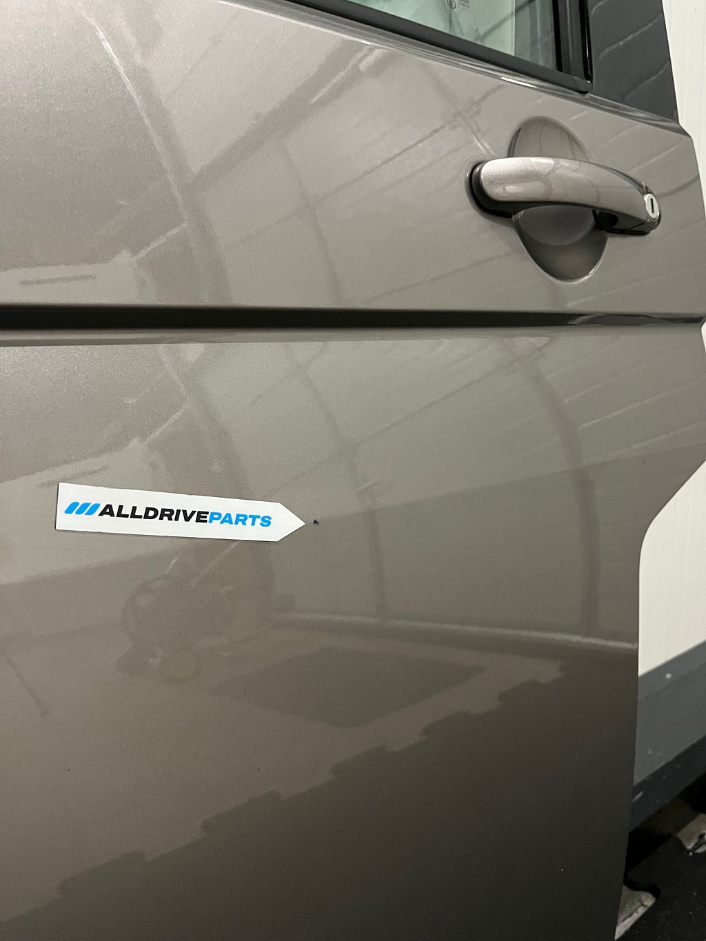 VW T6 Multivan Voorportier links LH1X Mojawe Beige