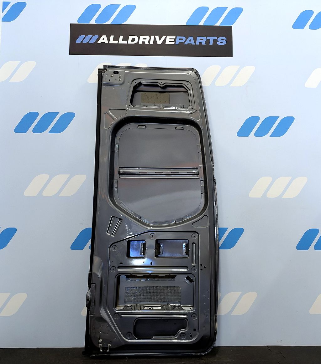 Mercedes Sprinter W907 achterdeur links H2 donkergrijs dicht