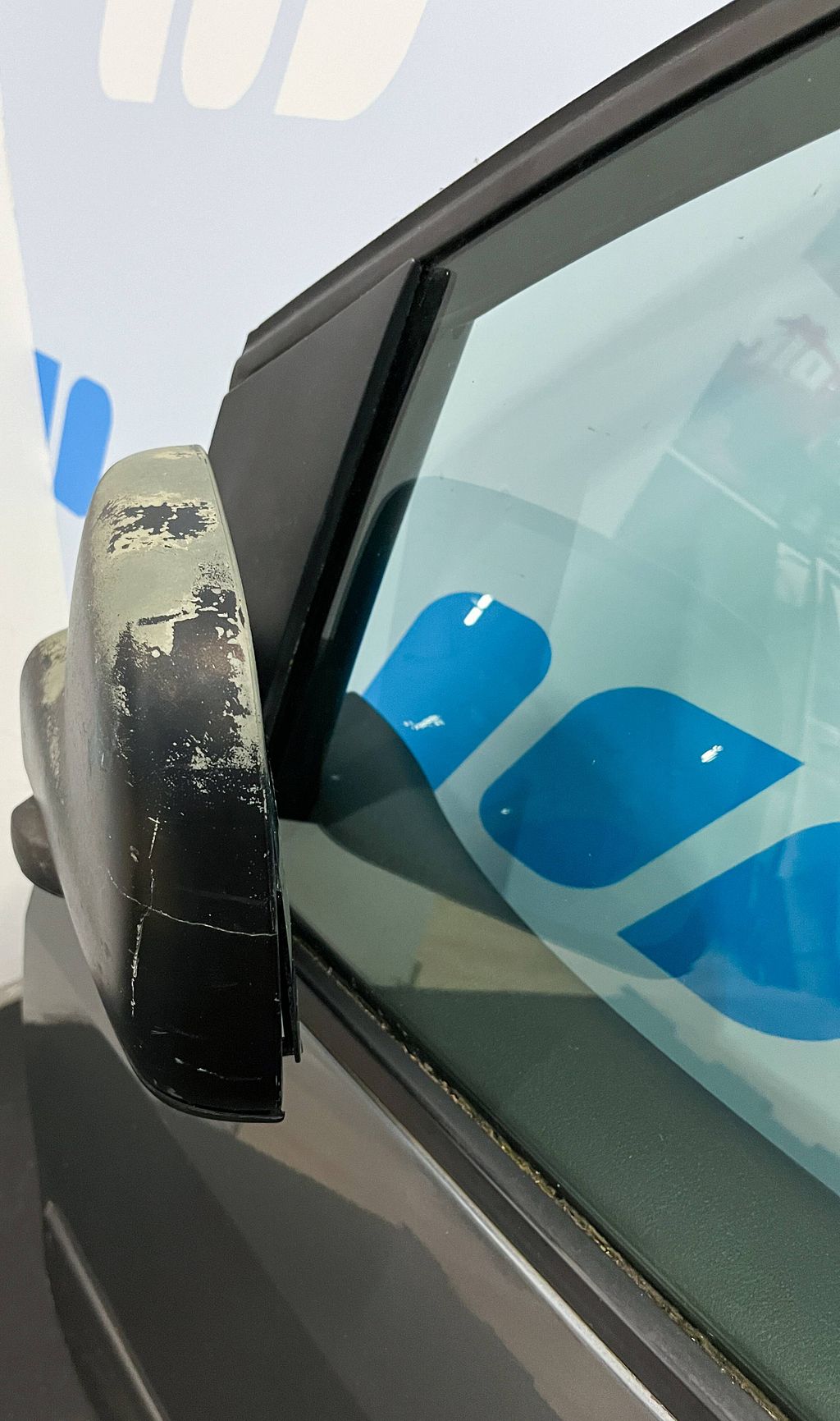 Voorportier links voor Volkwagen Caddy grijs LH7W 2K0831055B