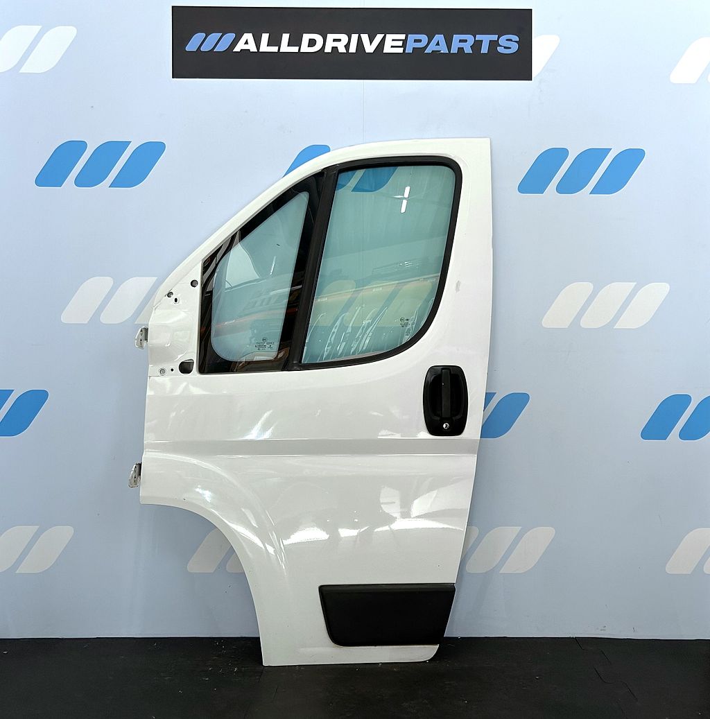 Peugeot Boxer voorportier links wit 9002EJ 2006-2025