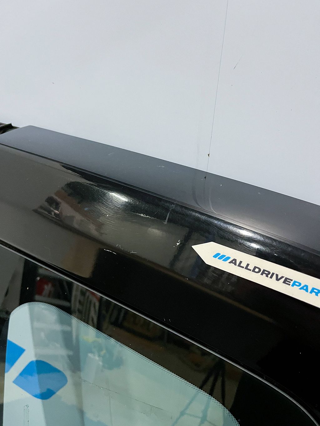 Peugeot Partner Hintertür rechts schwarz mit fenster 8703E4