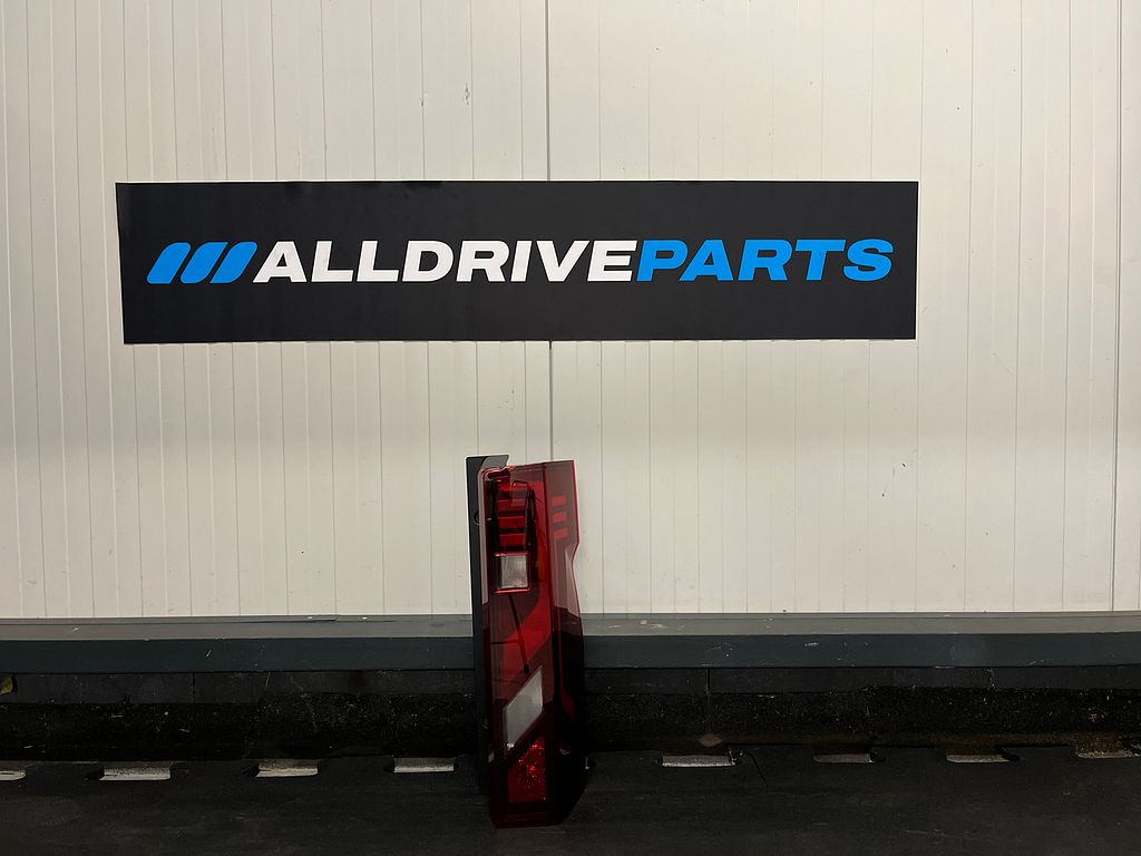 Renault Master IV 2025 Achterlicht rechts 2265501988R