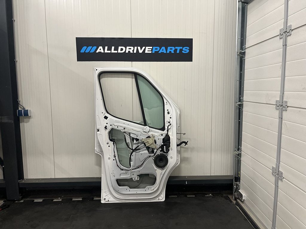Renault Master / Opel Movano Voorportier links wit 801017005R