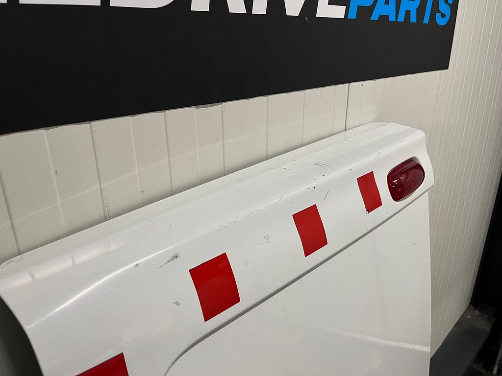 Renault trafic Opel Vivaro linker achterdeur wit 7750311421