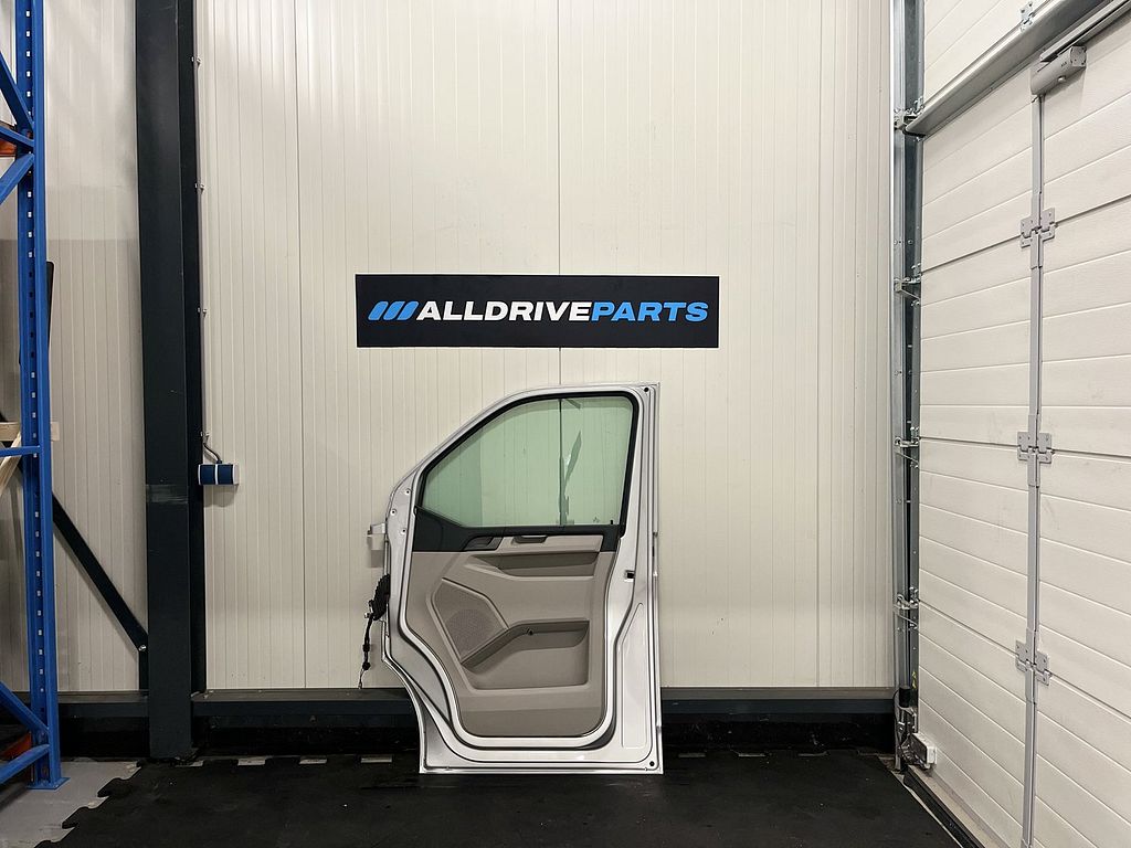 Volkswagen Transporter T6 Voorportier rechts LA7W 7LA831056B
