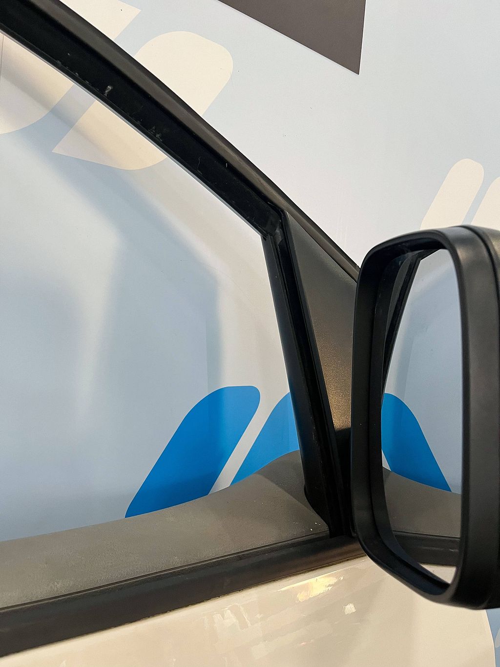 VW Volkswagen Caddy Voorportier rechts R902 wit 2K0831056B